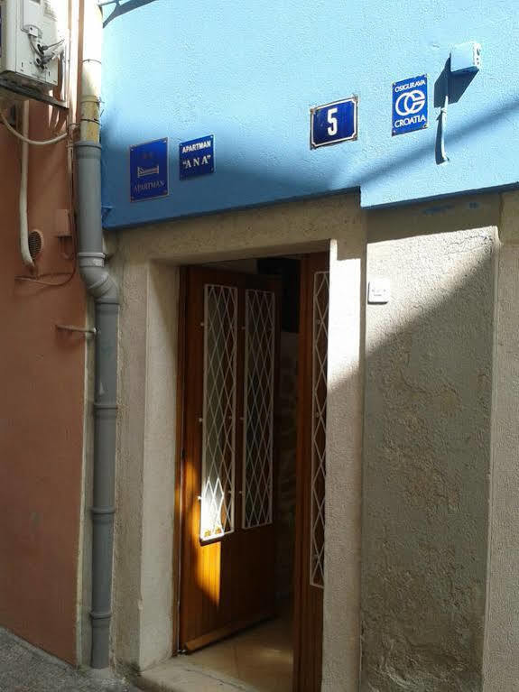 Ana Zadar